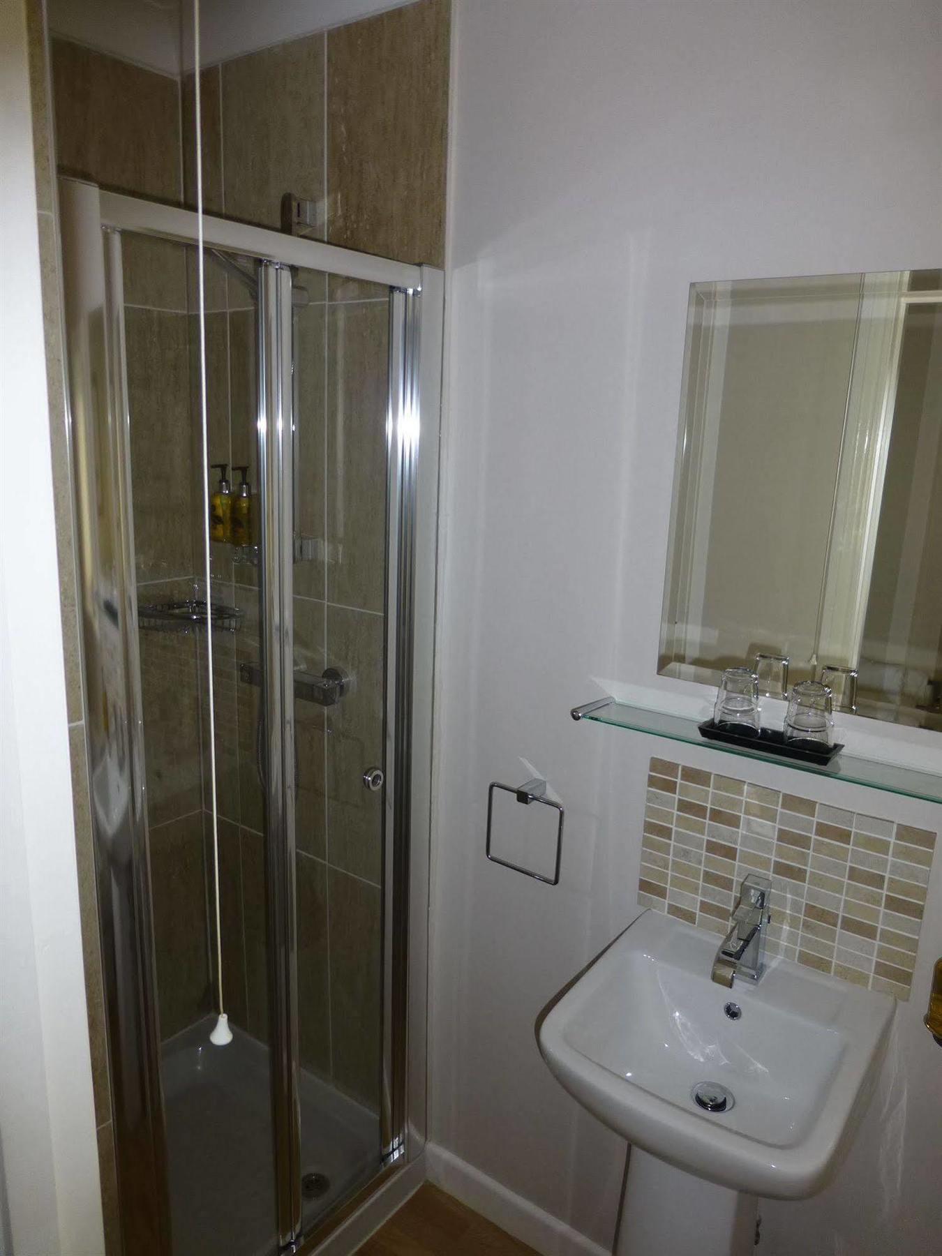 Waters Reach Guest House Крайстчърч Екстериор снимка